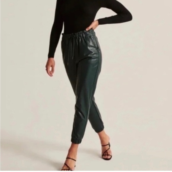 Abercrombie & Fitch Black Leather Joggers Size Medium - Picture 2 of 10